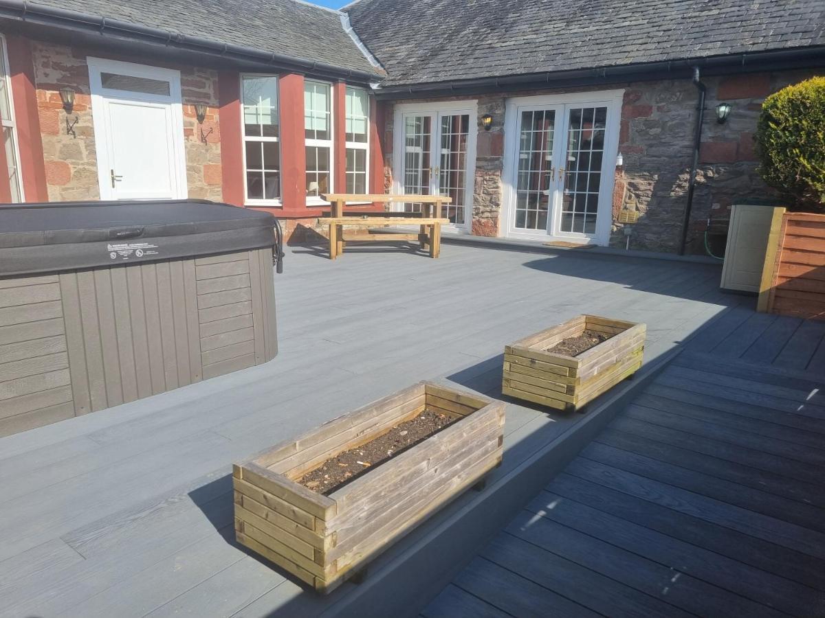 Auchendennan Farm Self Catering Cottages Balloch Eksteriør billede