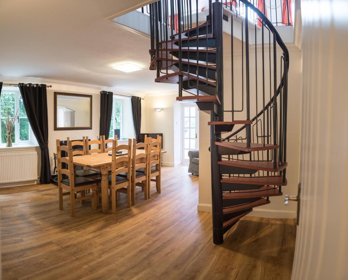 Auchendennan Farm Self Catering Cottages Balloch Eksteriør billede