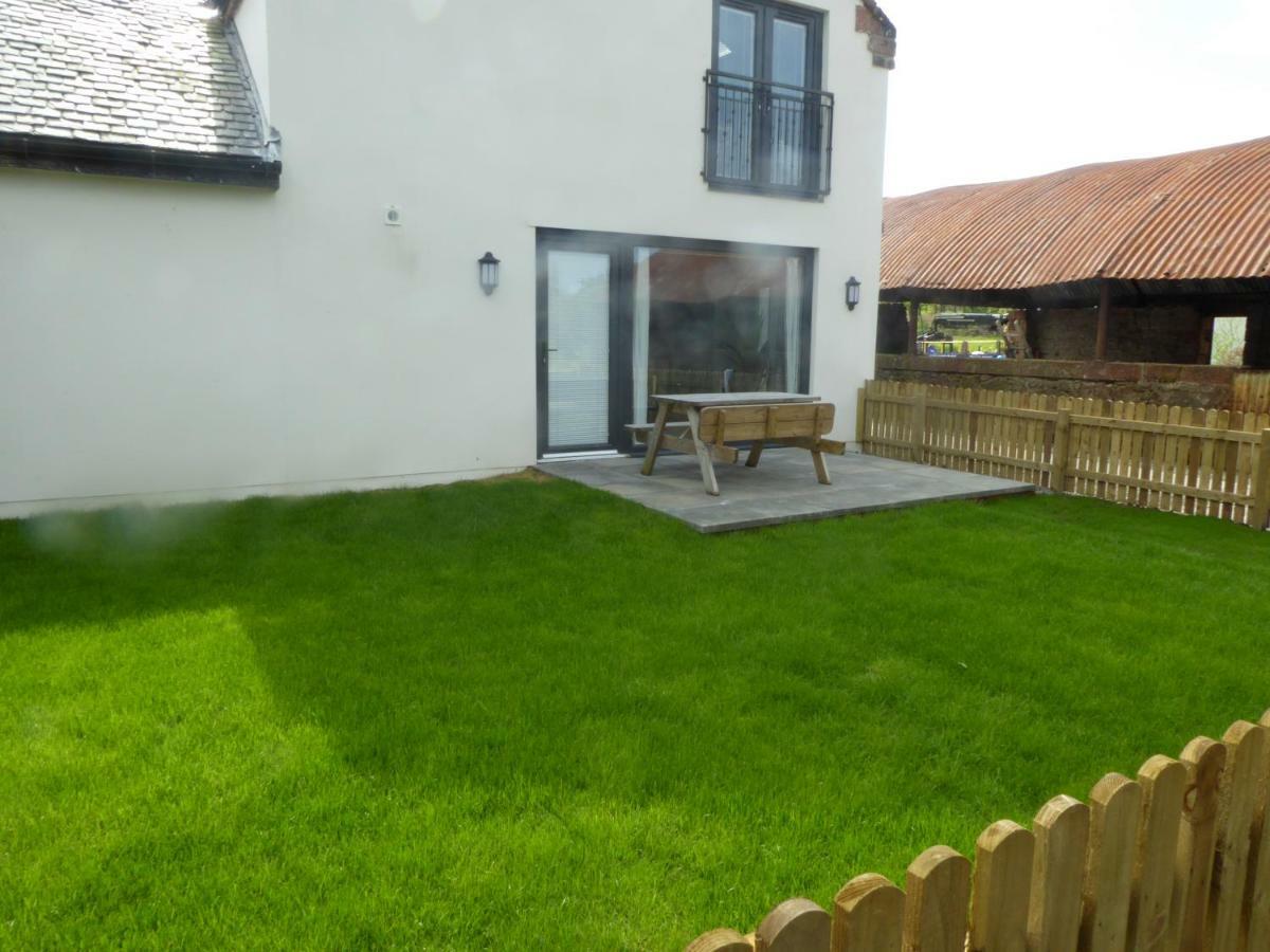 Auchendennan Farm Self Catering Cottages Balloch Eksteriør billede