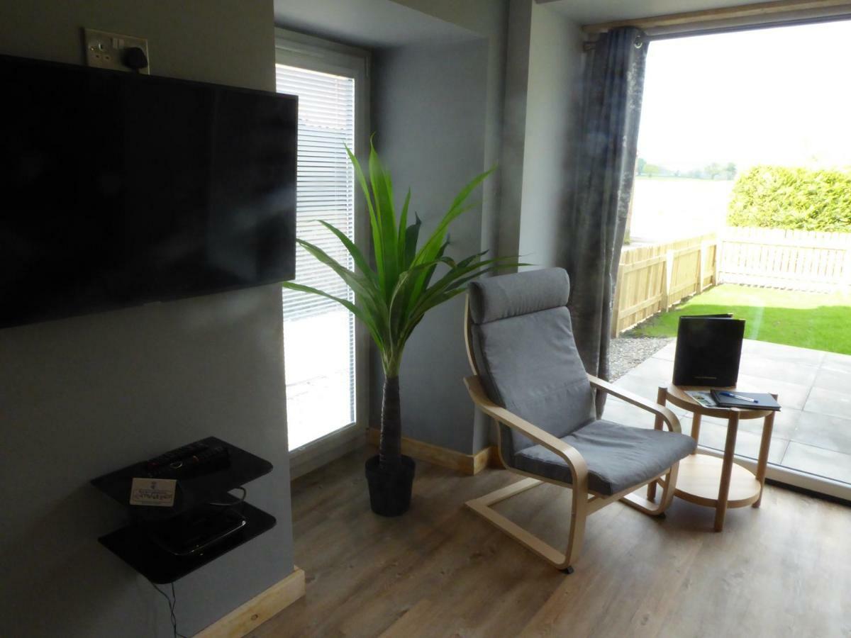 Auchendennan Farm Self Catering Cottages Balloch Eksteriør billede